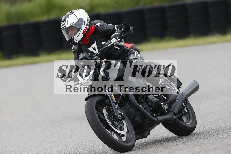 Archiv-2025/09 22.04.2025 Cornu Master School ADR/gruen-vert/18